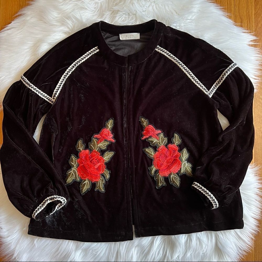 Elodie Black Floral Embroidered Jacket M
